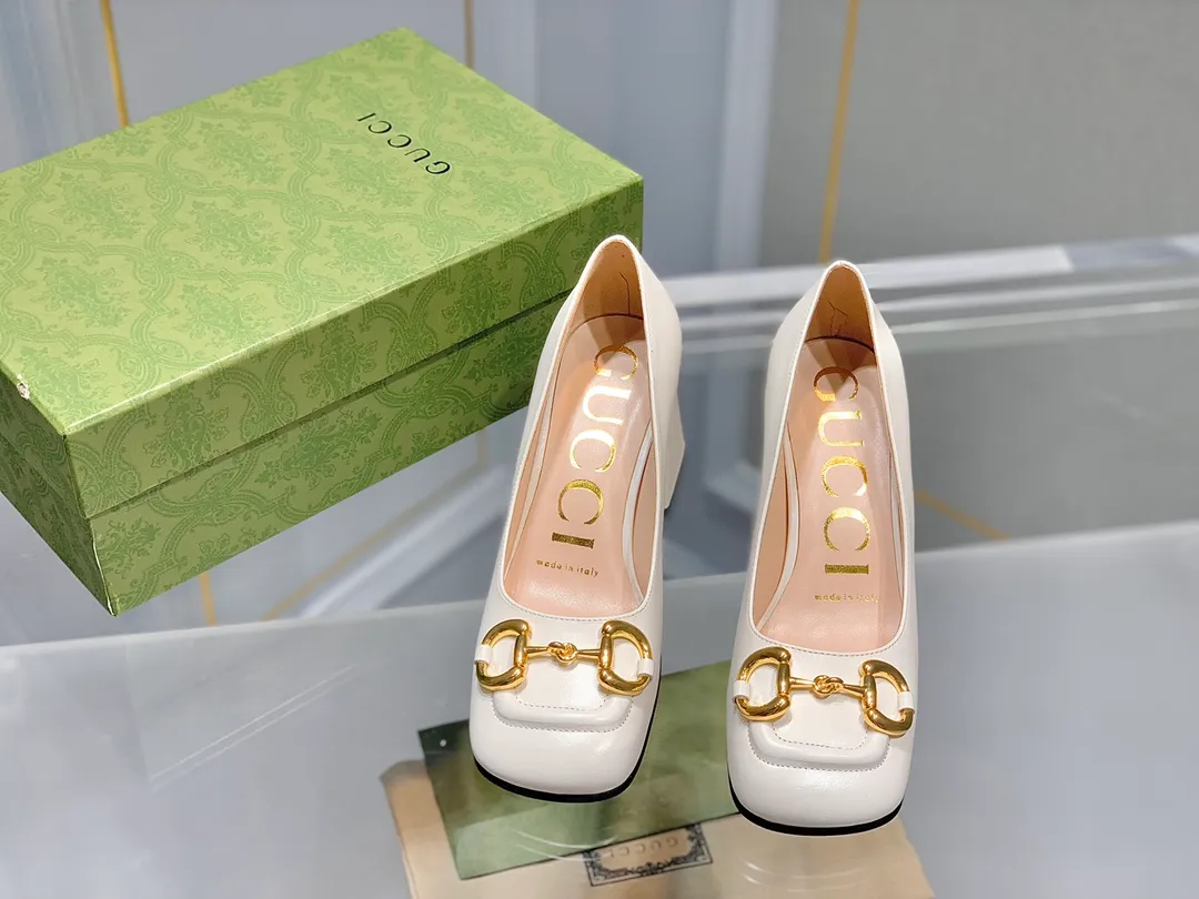 👟👟Ex-factory price 480👟👟 2023 latest upgraded version 〰️GUCCi Gucci 🆕2023 early spring new style horsebit ugly thick heel shoes/sandals Heel height: 7.5CM Outsole: Italian leather sole Size: 35-39 (34.40.41 non-refundable)
